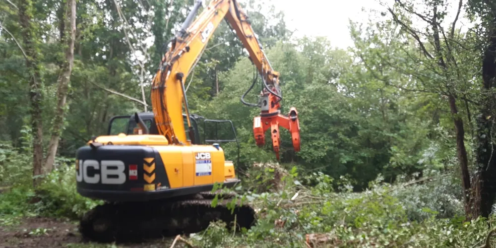 Début de chantier à Rochy-Condé